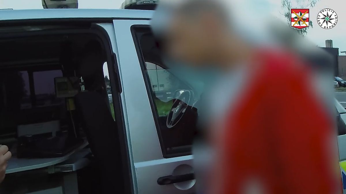 Náboženské hledisko, zdůvodnil ve videu usínající řidič odmítnutý drogový test na Vyškovsku
